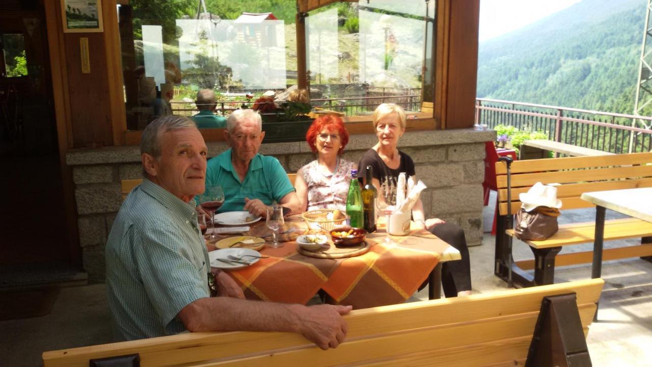 Rifugio Stella Alpina Hotel Saviore dell'Adamello Bagian luar foto
