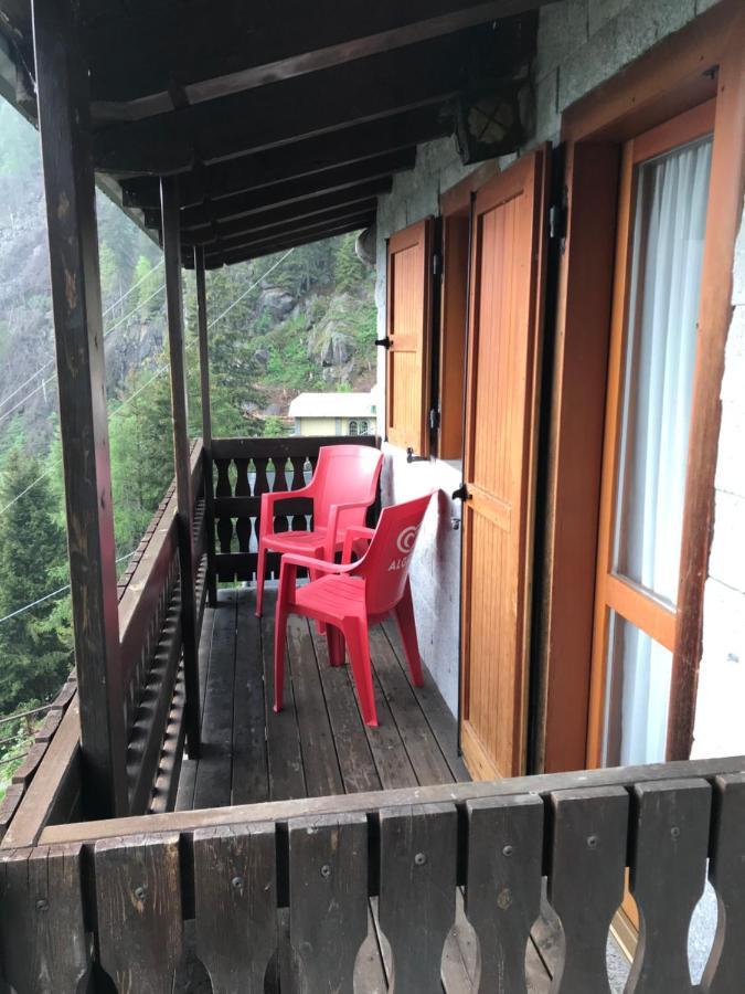 Rifugio Stella Alpina Hotel Saviore dell'Adamello Bagian luar foto